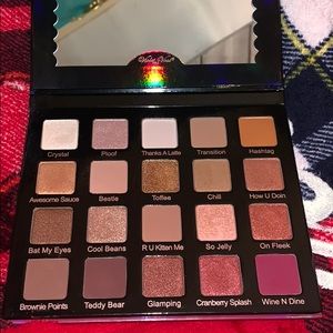 Violet Voss Holy Grail HG Palette